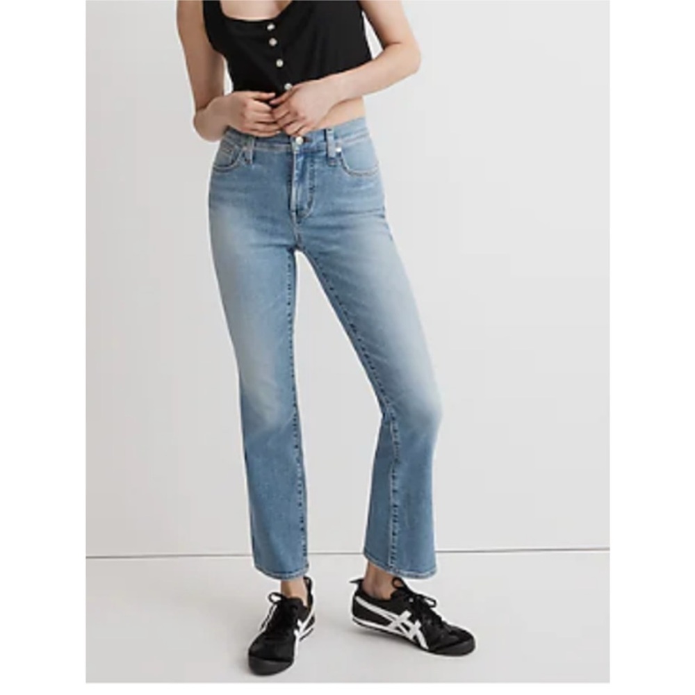 Madewell Mid-Rise Kick Out Jeans Size 27 Blue Light Wash - Picture 4 of 8